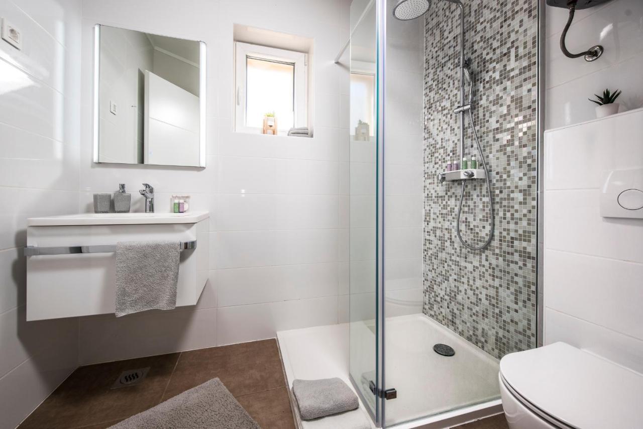 Villas Royal II With Private Pool Novaglia Esterno foto