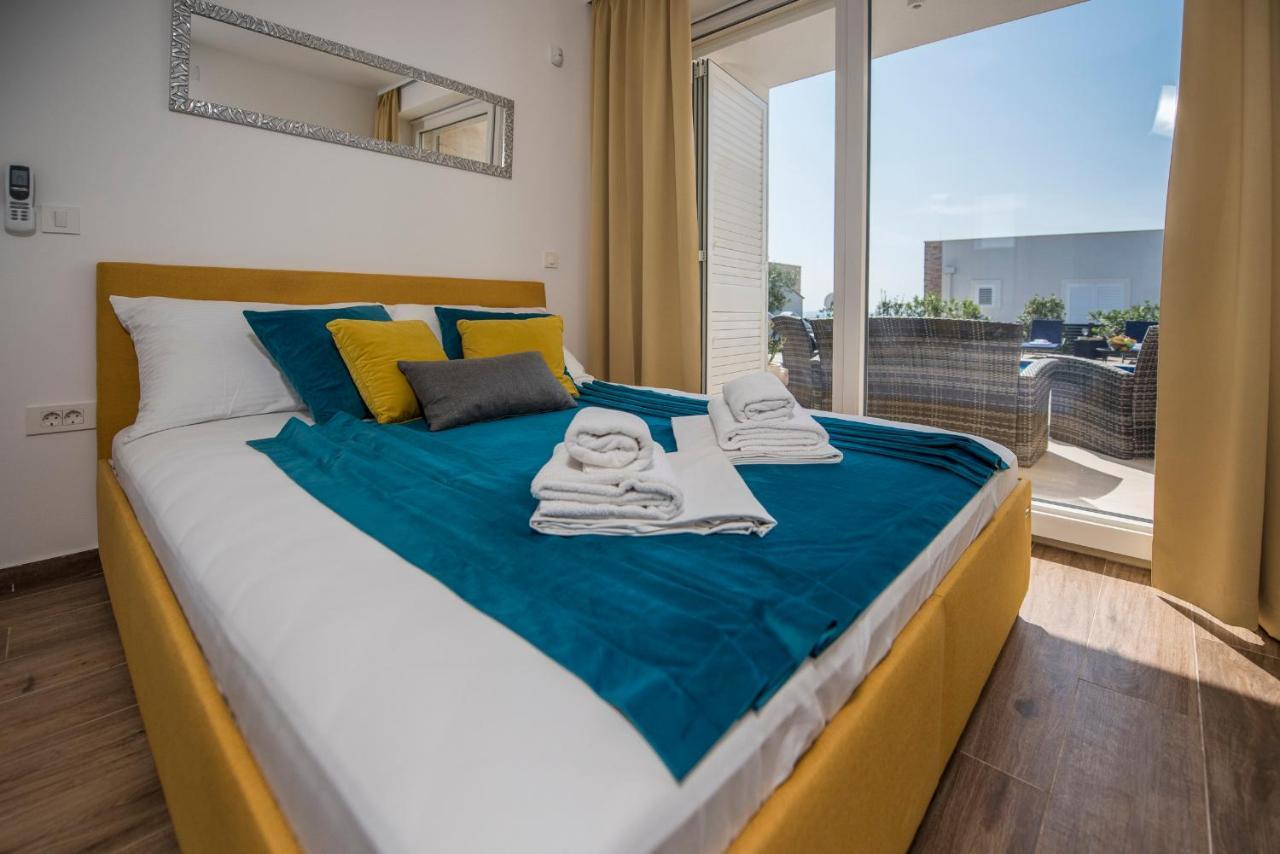 Villas Royal II With Private Pool Novaglia Esterno foto